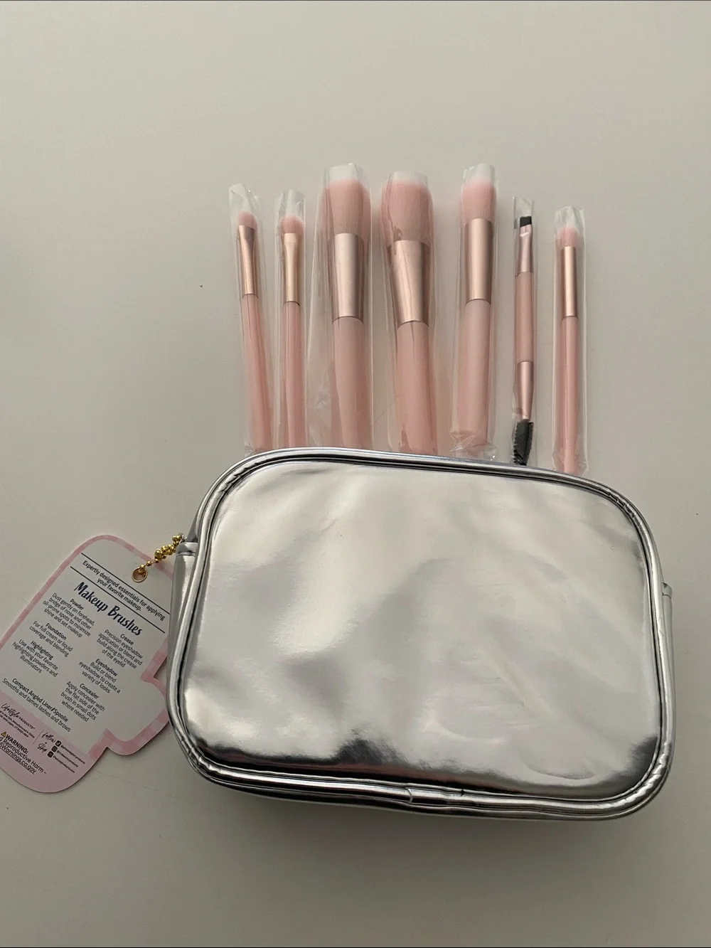 Sardines Travel Makeup Brush Set with Cosmetic Storage Case | 7-Piece NWT